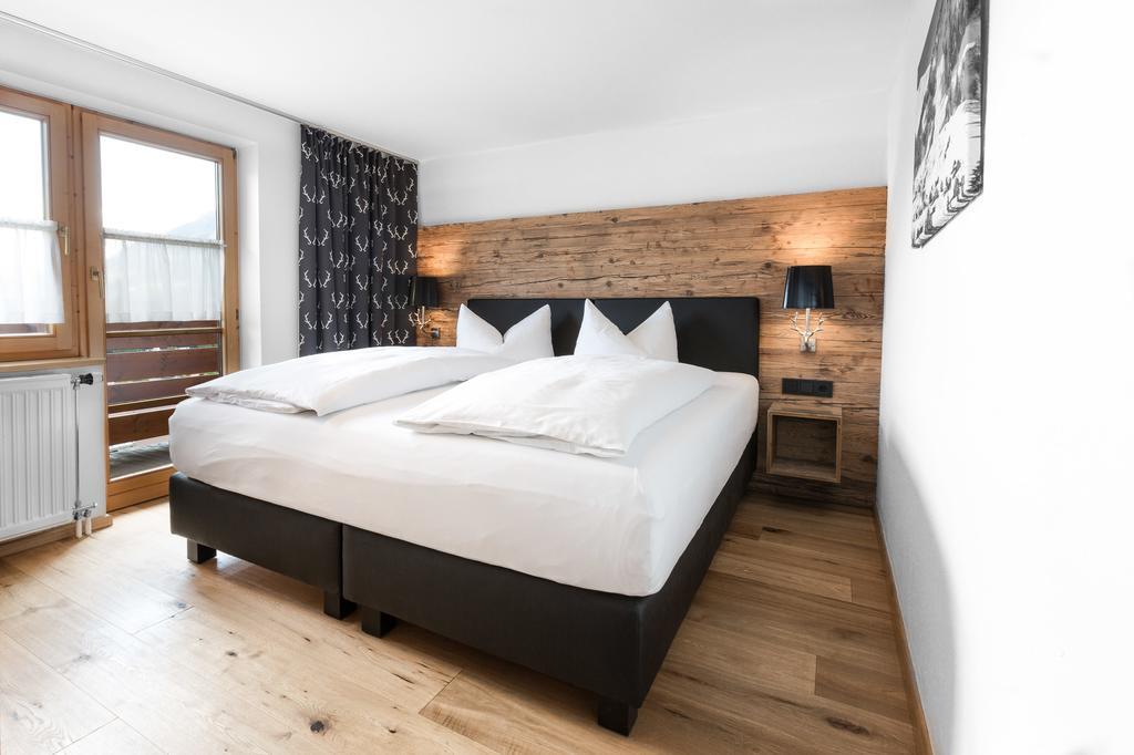 Der Berghof Aparthotel Hirschegg  Kültér fotó