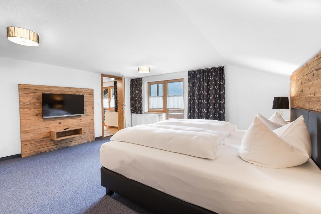 Der Berghof Aparthotel Hirschegg  Kültér fotó
