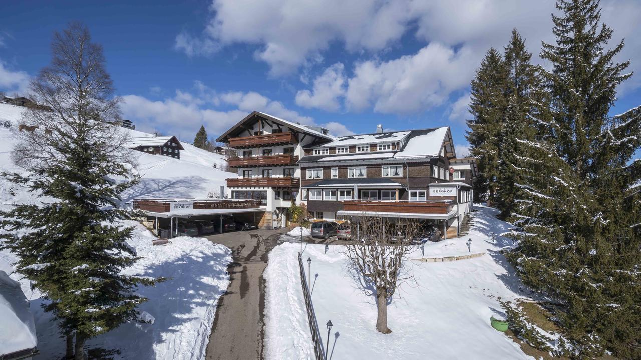 Der Berghof Aparthotel Hirschegg  Kültér fotó