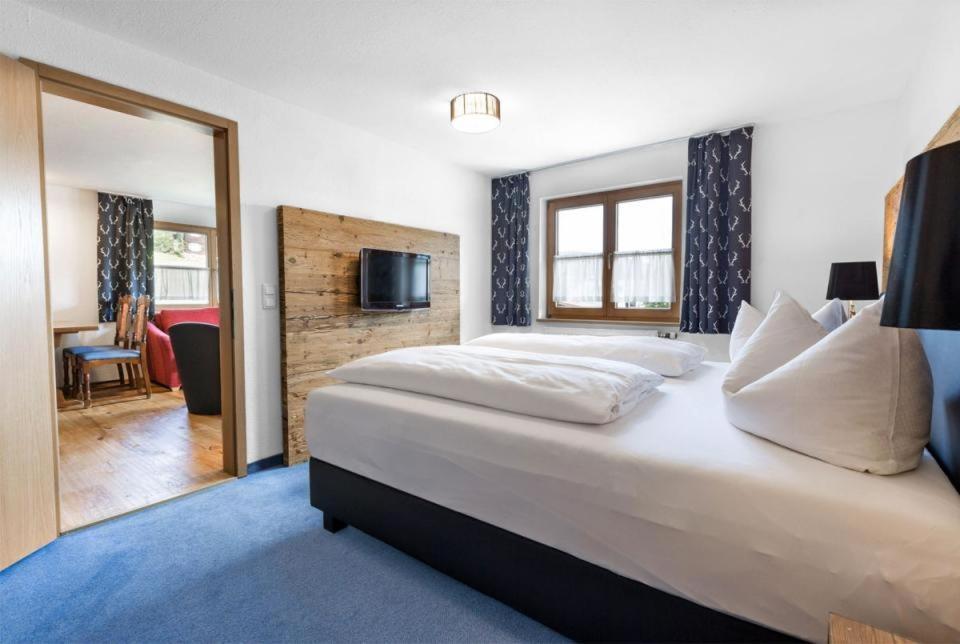 Der Berghof Aparthotel Hirschegg  Kültér fotó
