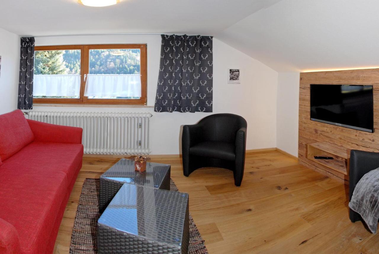 Der Berghof Aparthotel Hirschegg  Kültér fotó